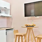 Central, Cozy And Air-conditioned - 17