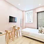 Apartment Central, Cozy And Air-conditioned - 17