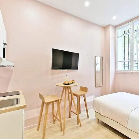 Διαμέρισμα Central, Cozy And Air-conditioned - 17 Παρίσι
