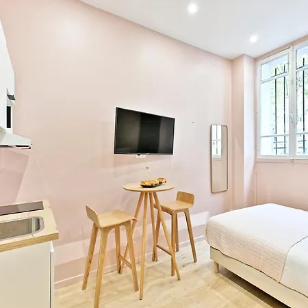 Central, Cozy And Air-conditioned - 17 아파트 파리