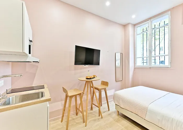 Central, Cozy And Air-conditioned - 17 شقة باريس